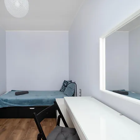 Two Levels Spacious - 116m2, Four Bedrooms - By Rentujemy *