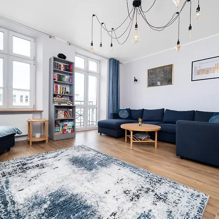 Two Levels Spacious - 116m2, Four Bedrooms - By Rentujemy