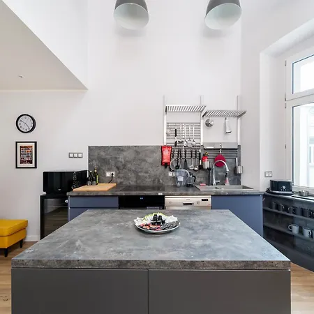 Apartment Two Levels Spacious - 116m2, Four Bedrooms - By Rentujemy Łódź