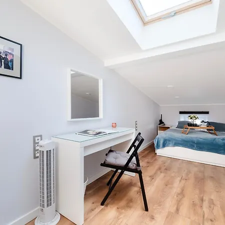 Two Levels Spacious - 116m2, Four Bedrooms - By Rentujemy 公寓 罗兹