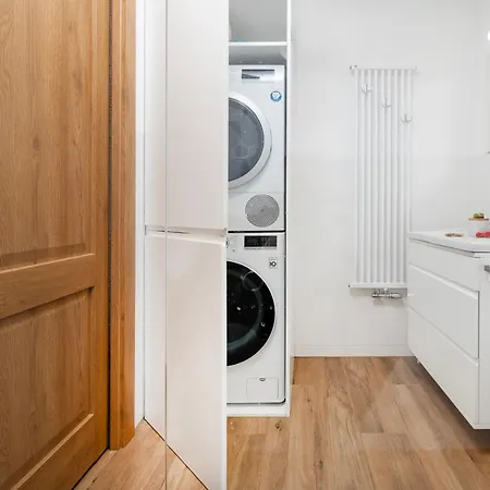 公寓 Two Levels Spacious - 116m2, Four Bedrooms - By Rentujemy