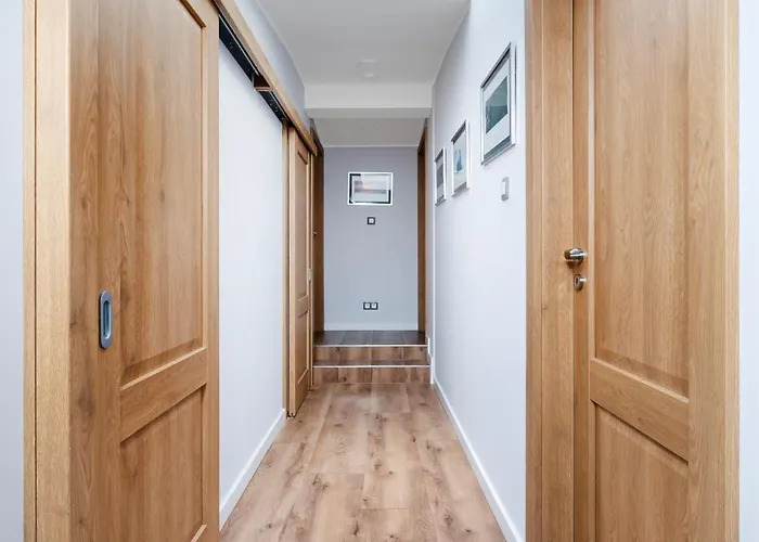 Two Levels Spacious - 116m2, Four Bedrooms - By Rentujemy Apartment Łódź