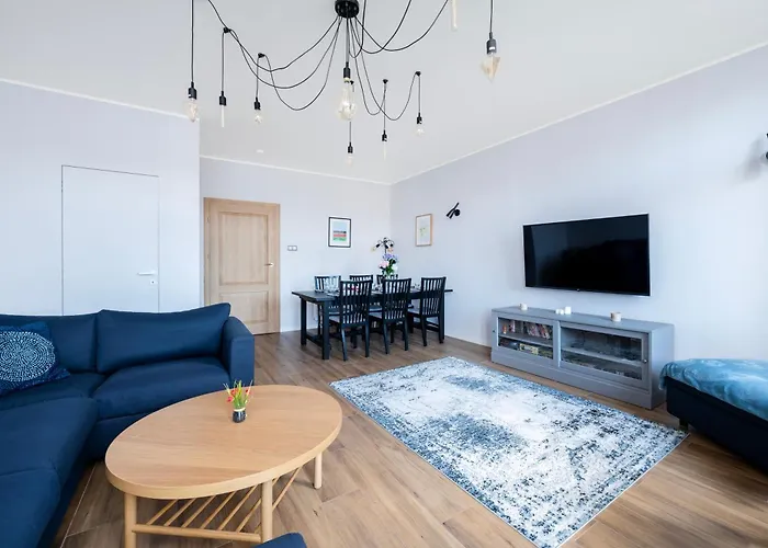 Two Levels Spacious - 116m2, Four Bedrooms - By Rentujemy Lodz