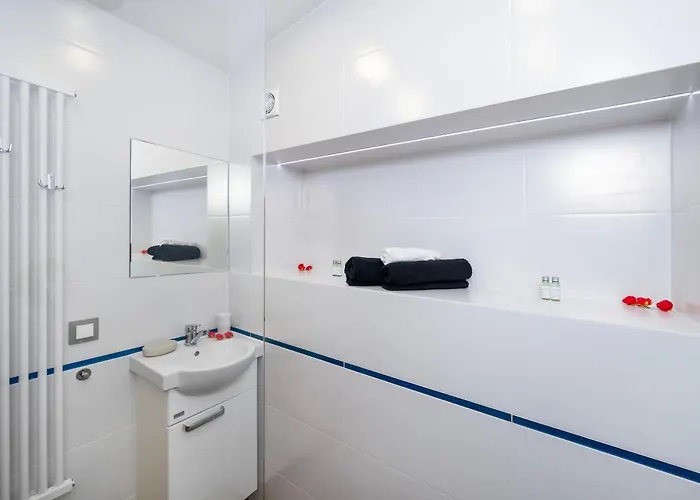 Two Levels Spacious - 116m2, Four Bedrooms - By Rentujemy *